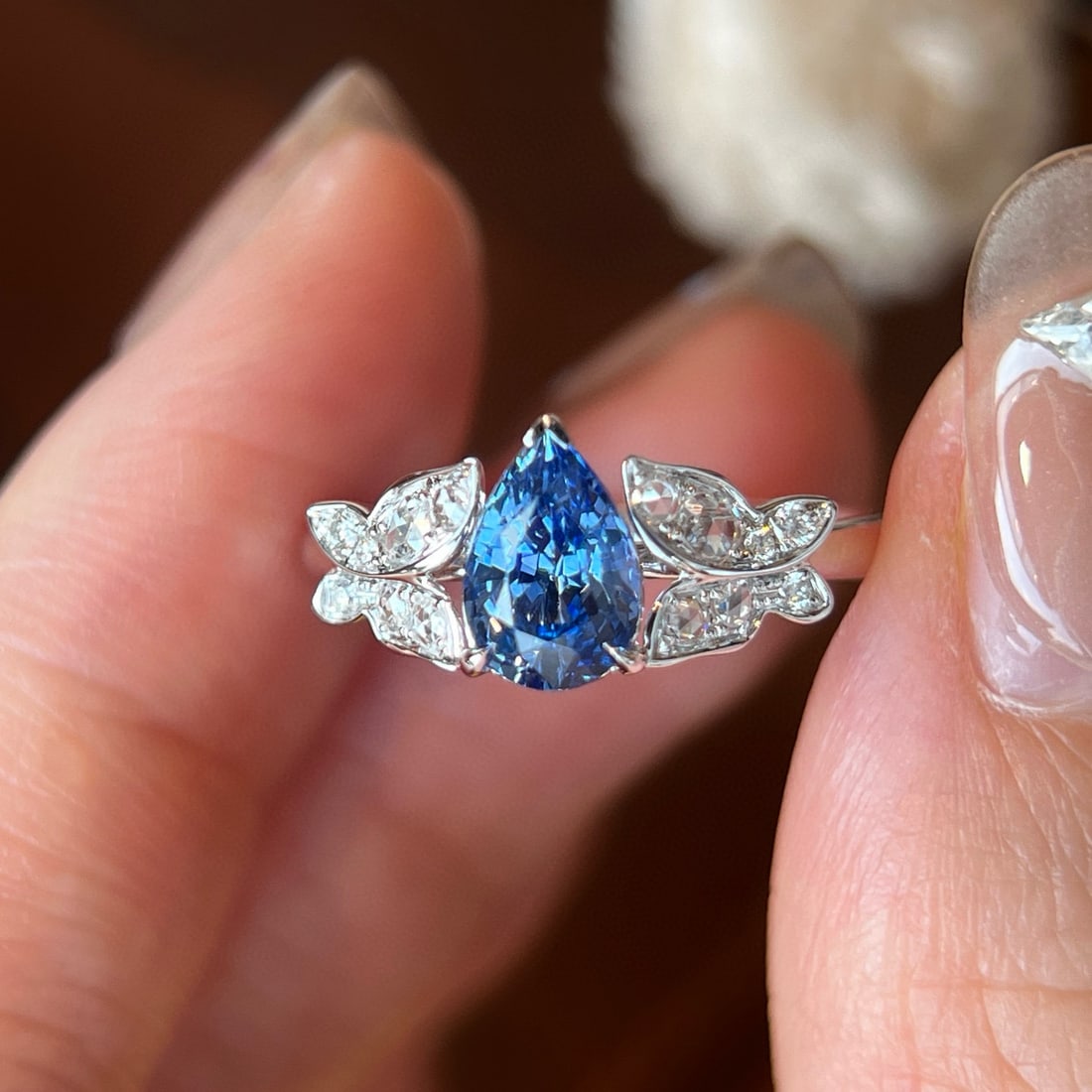 14k Gold 1.26 Ctw Natural Sapphire & Diamond Ring: Ref:231082386 // gold content:14k gold // ring size:7. 25us // // main gemstone:sapphire // shape:pear // carat weight:1. 13ct // color:cornflower blue // treatment:natural // // adjacent gemstone 2