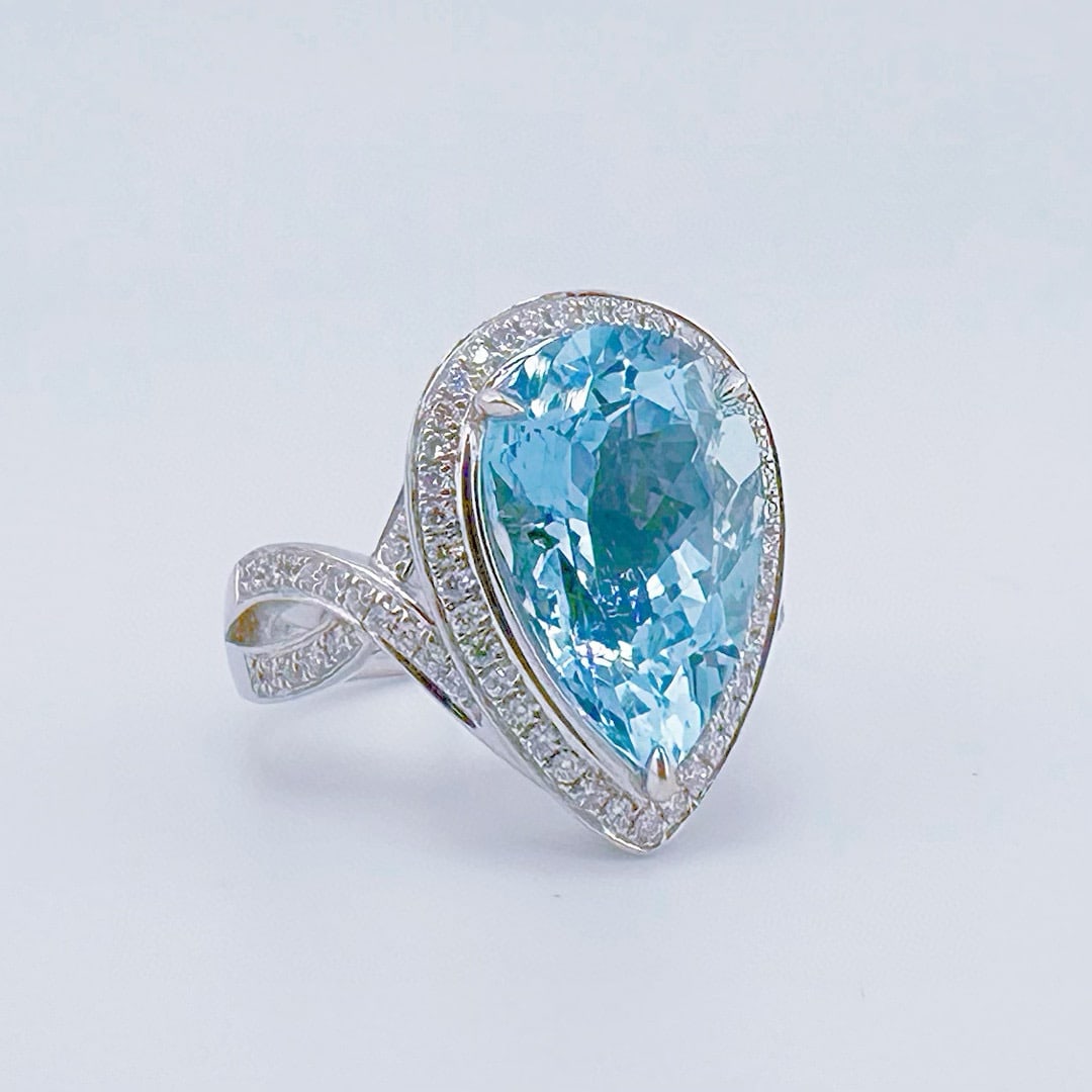 14k Gold 5.66 Ctw Natural Aquamarine & Diamond Ring - 2