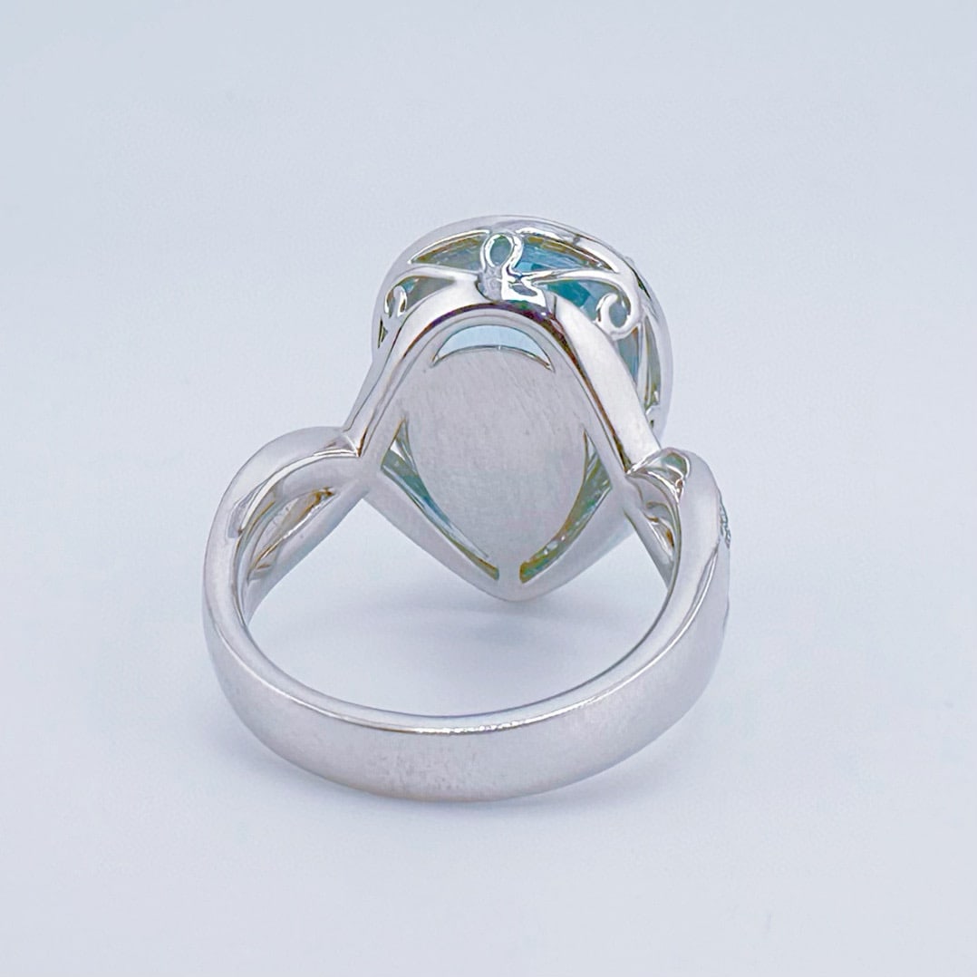 14k Gold 5.66 Ctw Natural Aquamarine & Diamond Ring - 4