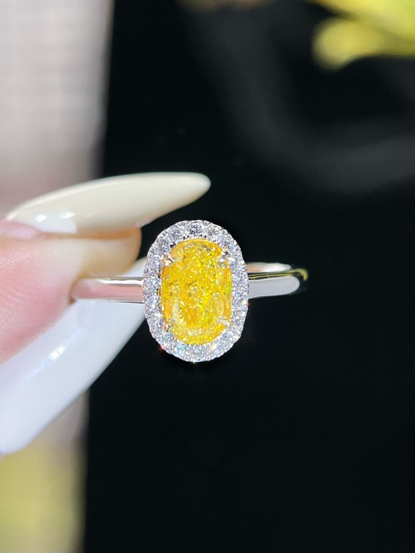 14k Gold 1.27 Ctw Natural Yellow Diamond & Diamond Ring: Ref:231082396 // gold content:14k gold // ring size:7. 25us // // main gemstone:yellow diamond // shape:oval // carat weight:1. 09ct // color:yellow // treatment:natural // // adjacent gemstone 2 :