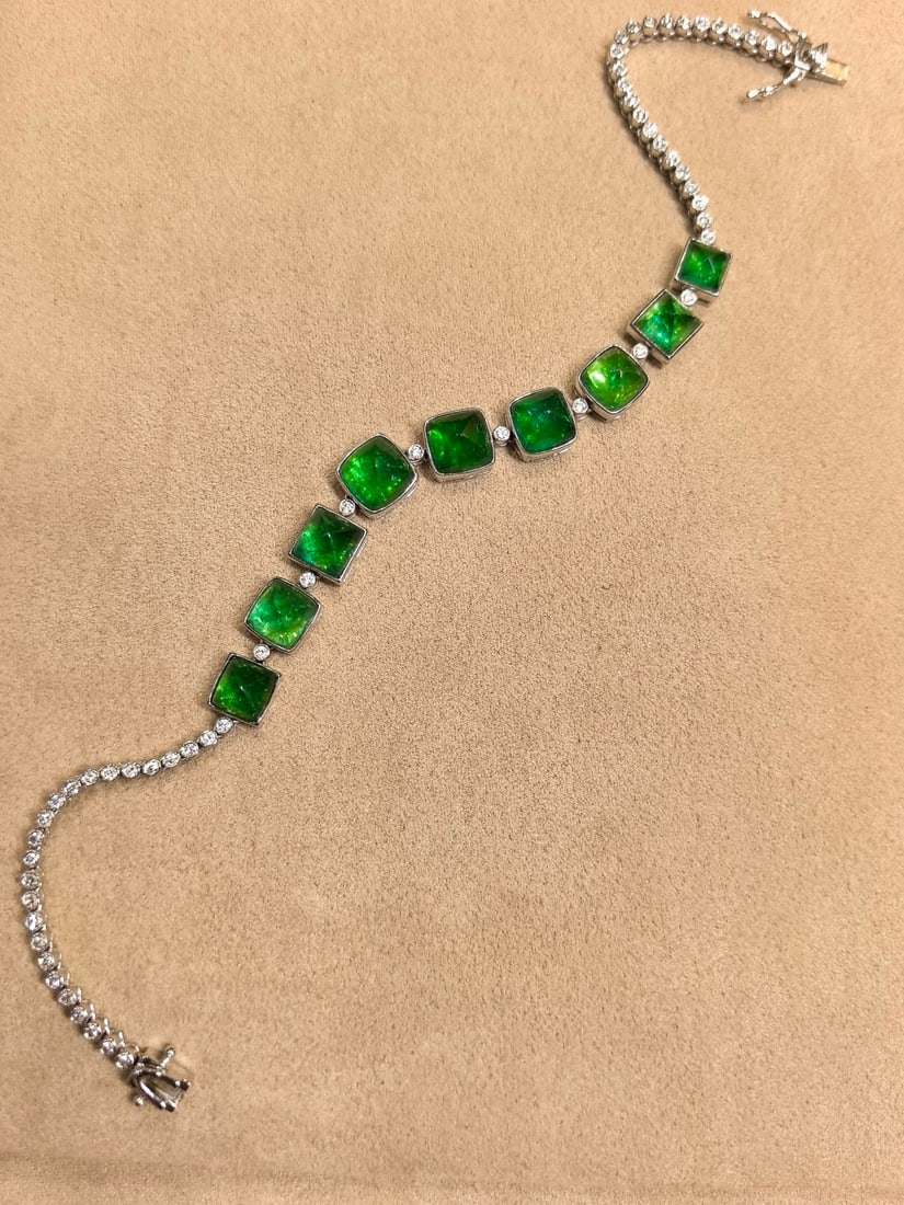 14k Gold 10.53 Ctw Vivid Green Natural Emerald & Diamond Bracelet - 7