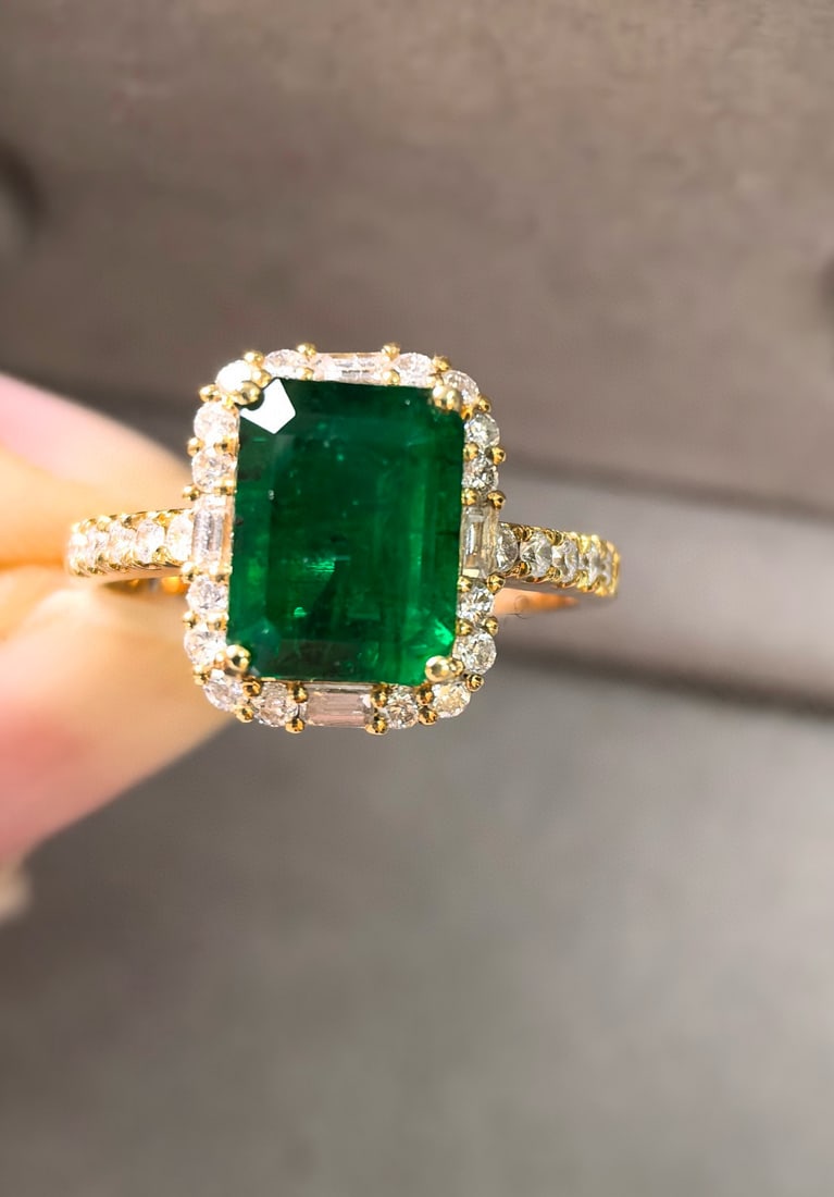14k Gold 3.41 Ctw Vivid Green Natural Emerald & Diamond Ring - 5