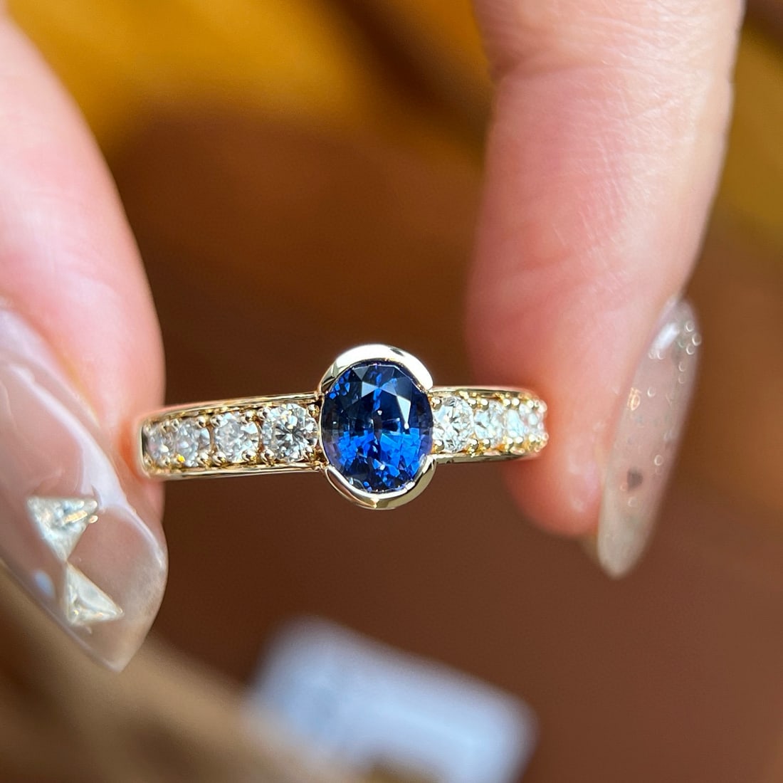 14k Gold 1.38 Ctw Natural Sapphire & Lab Grown Diamond Ring: Ref:231082416 // gold content:14k gold // ring size:7. 25us // // main gemstone:sapphire // shape:oval // carat weight:0. 98ct // color:blue // treatment:natural // // adjacent gemstone 2 : lab grown