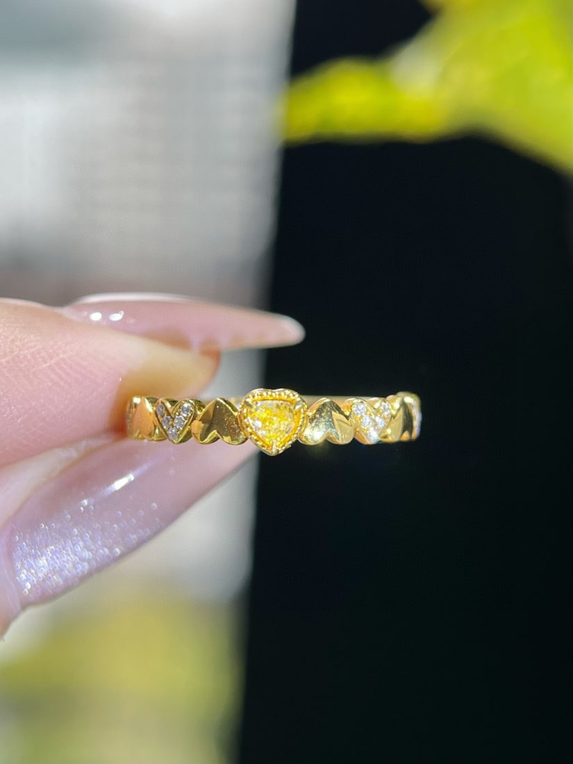 14k Gold 0.15 Ctw Natural Yellow Diamond & Diamond Ring: Ref:231082448 // gold content:14k gold // ring size:7. 25us // // main gemstone:yellow diamond // shape:heart // carat weight:0. 1ct // color:yellow // treatment:natural // // adjacent gemstone 2 :