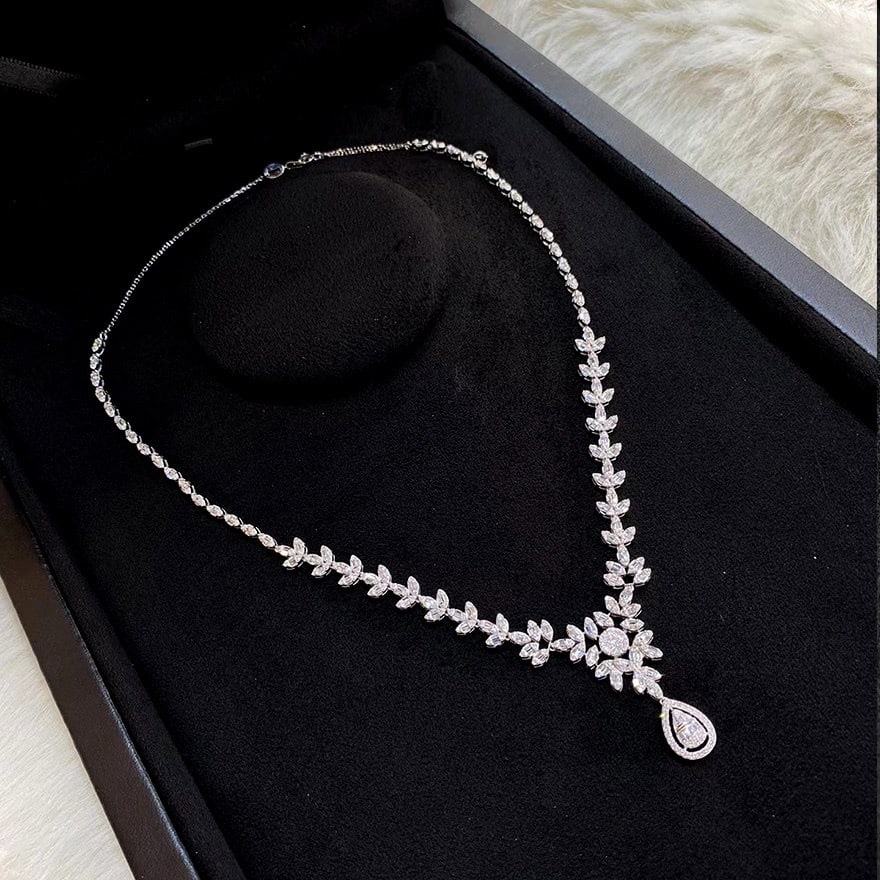 14k Gold 3.8 Ct Natural H Diamond Necklace - 4