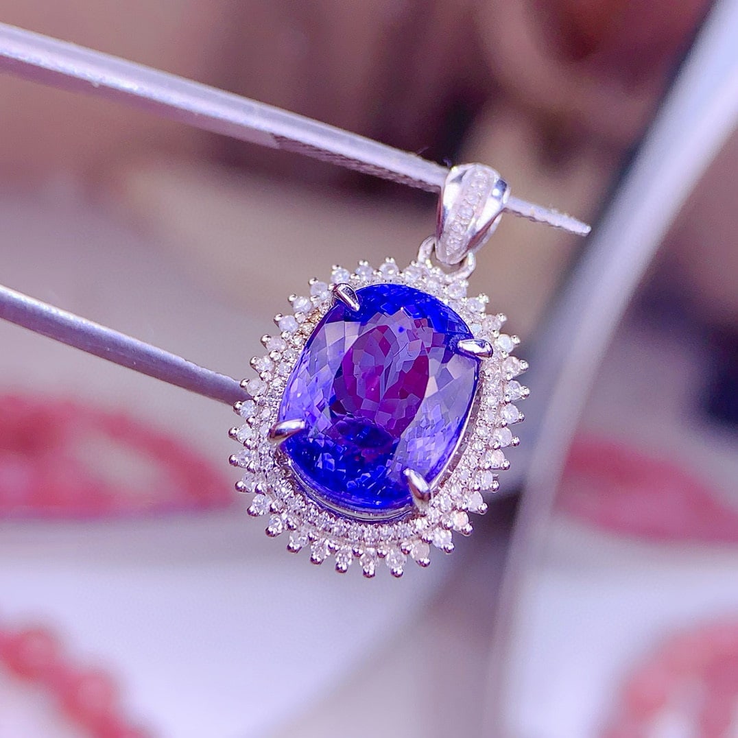 14k Gold 7.5 Ct Natural Tanzanite & Diamond Pendant( Without Chain ) - 4