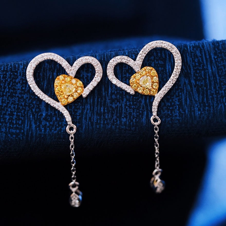 14k Gold 0.6 Ct Natural Color Diamond Earrings - 4