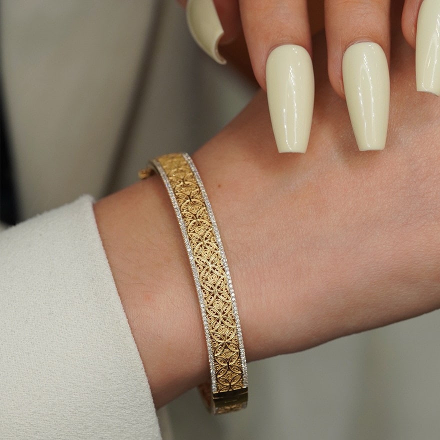 14k Gold 0.9 Ct Natural H Diamond Bangle - 5