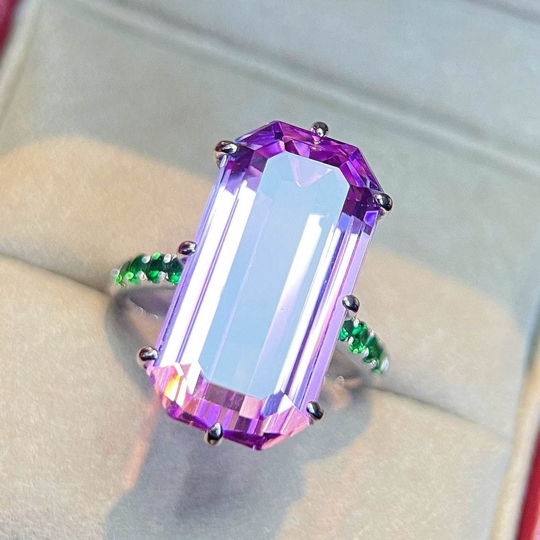 14k Gold 17.11 Ctw Natural Kunzite & Tsavorite Ring - 3
