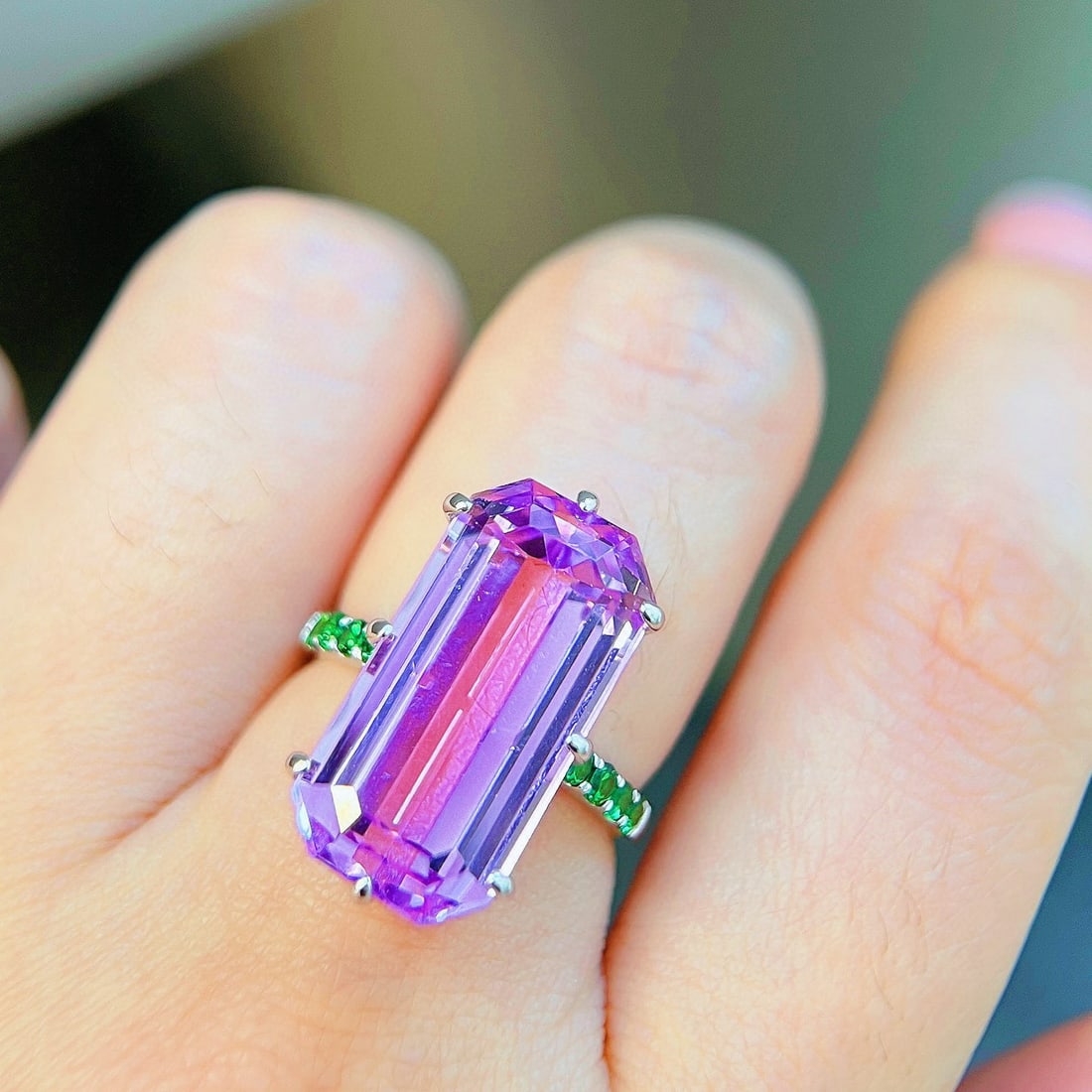 14k Gold 17.11 Ctw Natural Kunzite & Tsavorite Ring - 4