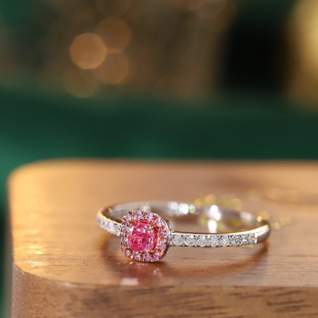 14k Gold 0.40 Ctw Natural Pink Diamond & Diamond Ring - 7