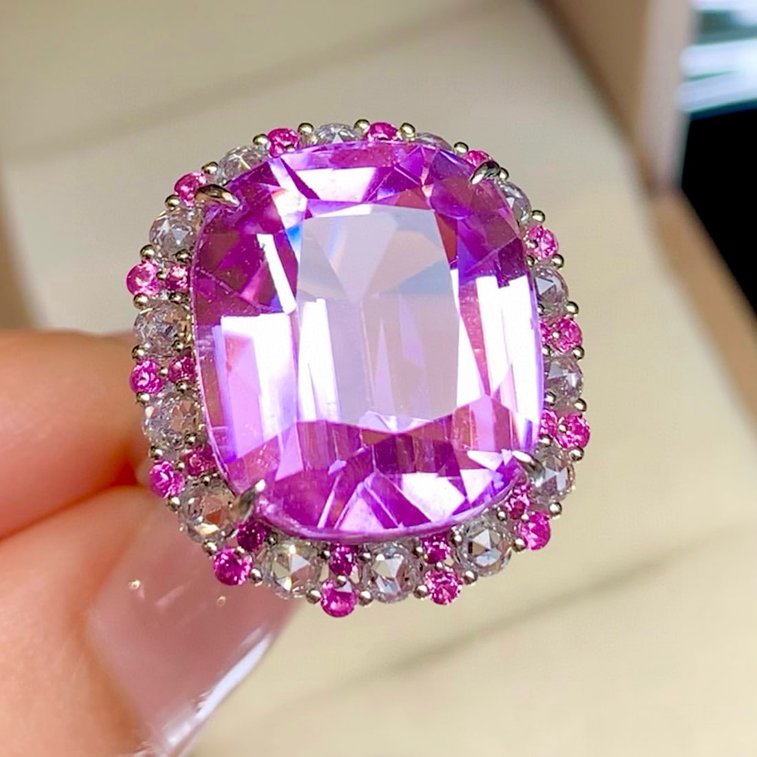 14k Gold 25.8 Ct Natural Kunzite & Sapphire Ring - 4