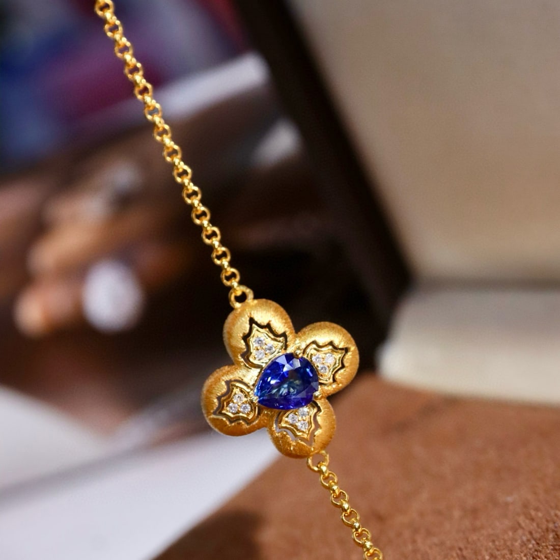 14k Gold 0.58 Ctw Natural Sapphire & Diamond Bracelet - 3