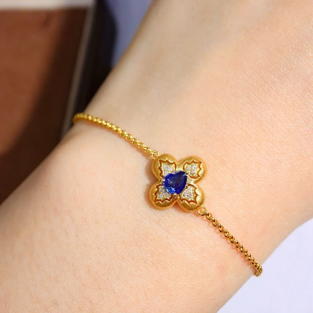 14k Gold 0.58 Ctw Natural Sapphire & Diamond Bracelet - 5