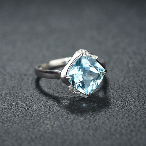 14k Gold 3.38 Ct Natural Aquamarine & Diamond Ring - 4