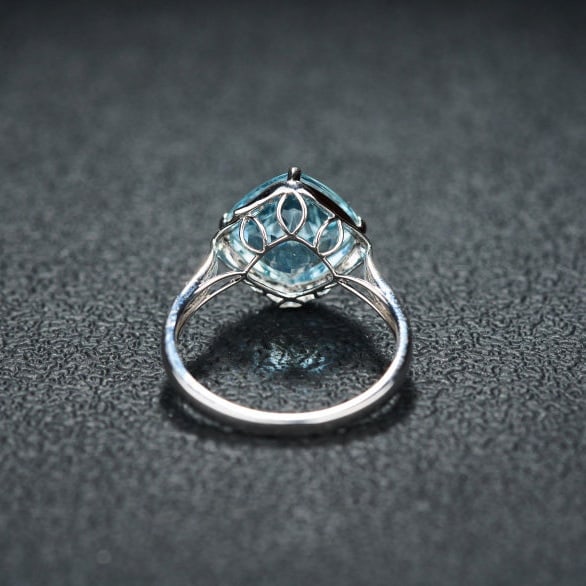 14k Gold 3.38 Ct Natural Aquamarine & Diamond Ring - 7