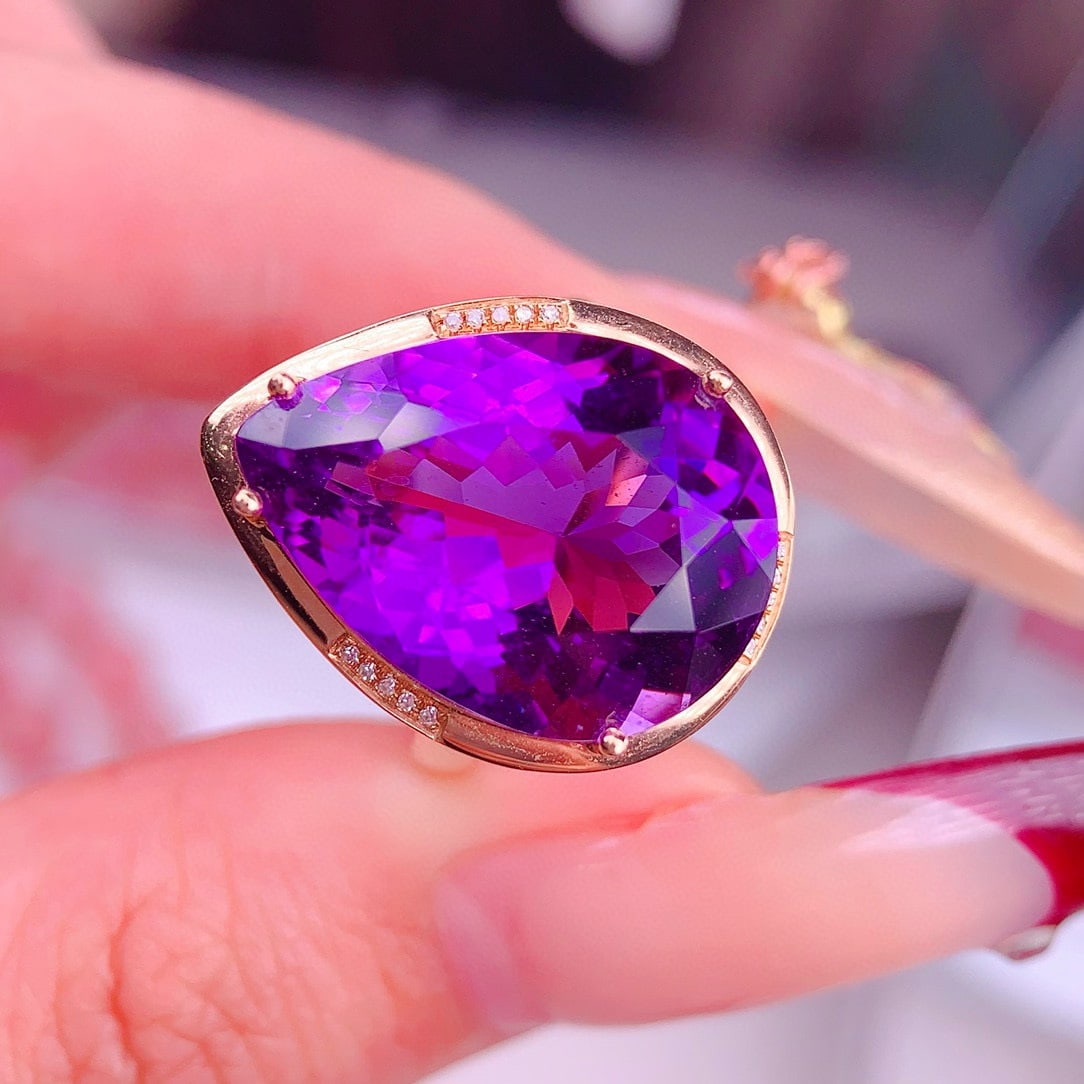 14k Gold 13.5 Ct Natural Amethyst & Diamond Ring - 2
