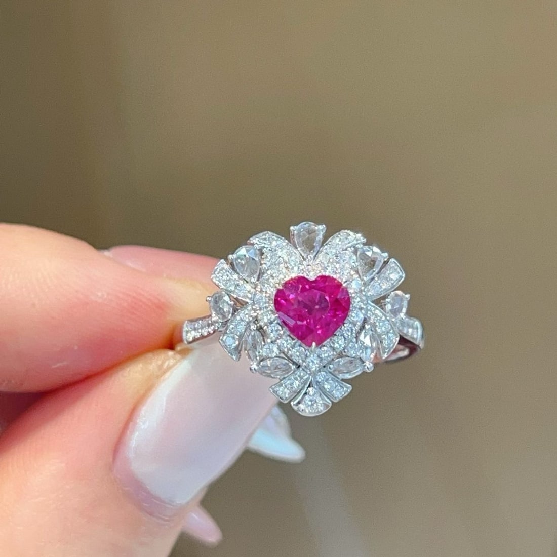 14k Gold 1.25 Ctw Natural Ruby & Diamond Ring - 5