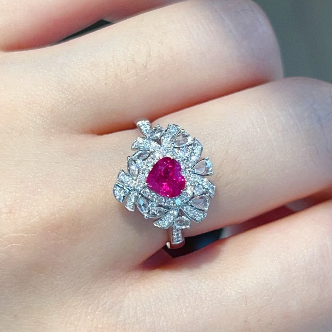 14k Gold 1.25 Ctw Natural Ruby & Diamond Ring - 6