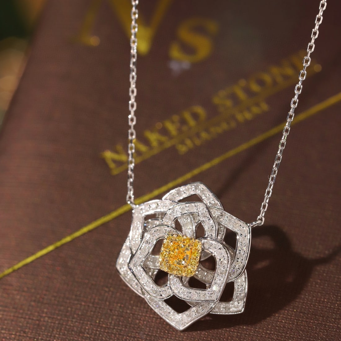 14k Gold 0.65 Ctw Natural Yellow Diamond & Diamond & Flowers Necklace - 6