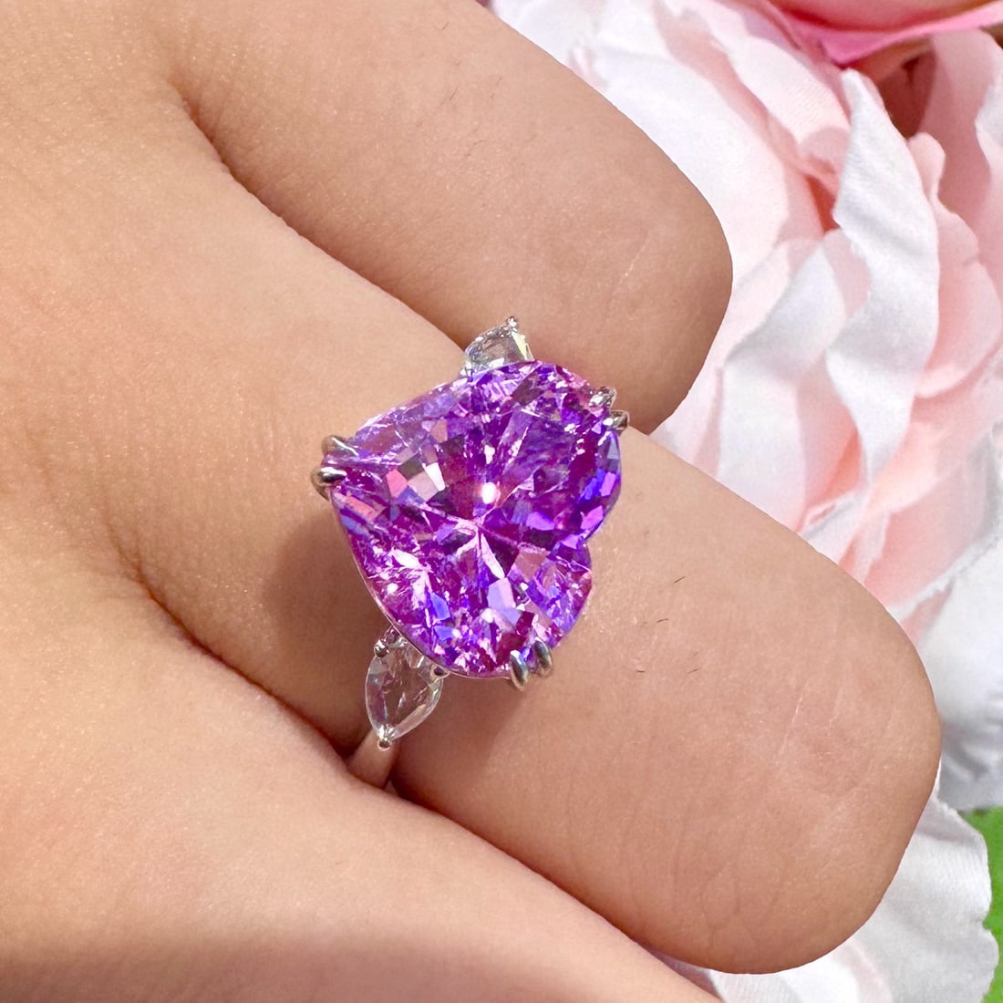 14k Gold 6.08 Ct Natural Kunzite & Diamond Ring - 4