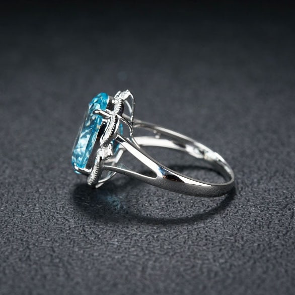 14k Gold 4.8 Ct Natural Aquamarine & Diamond Ring - 4