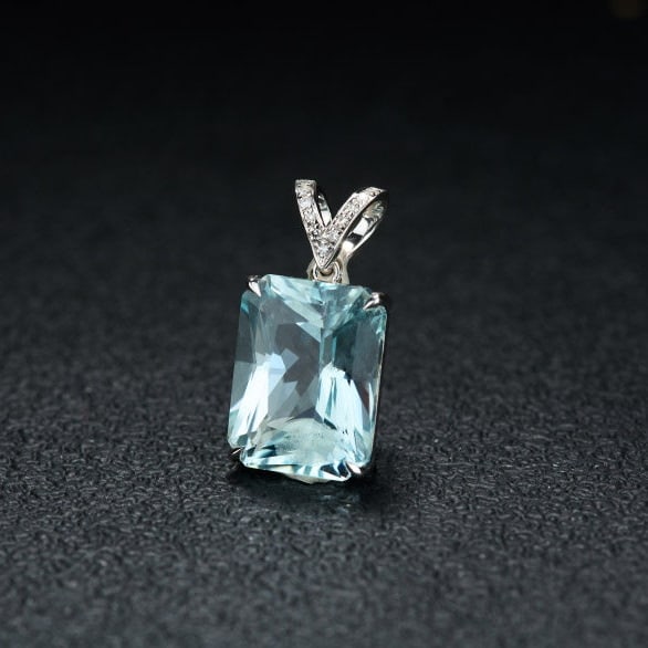 14k Gold 5.64 Ct Natural Aquamarine & Diamond Pendant( Without Chain ) - 3