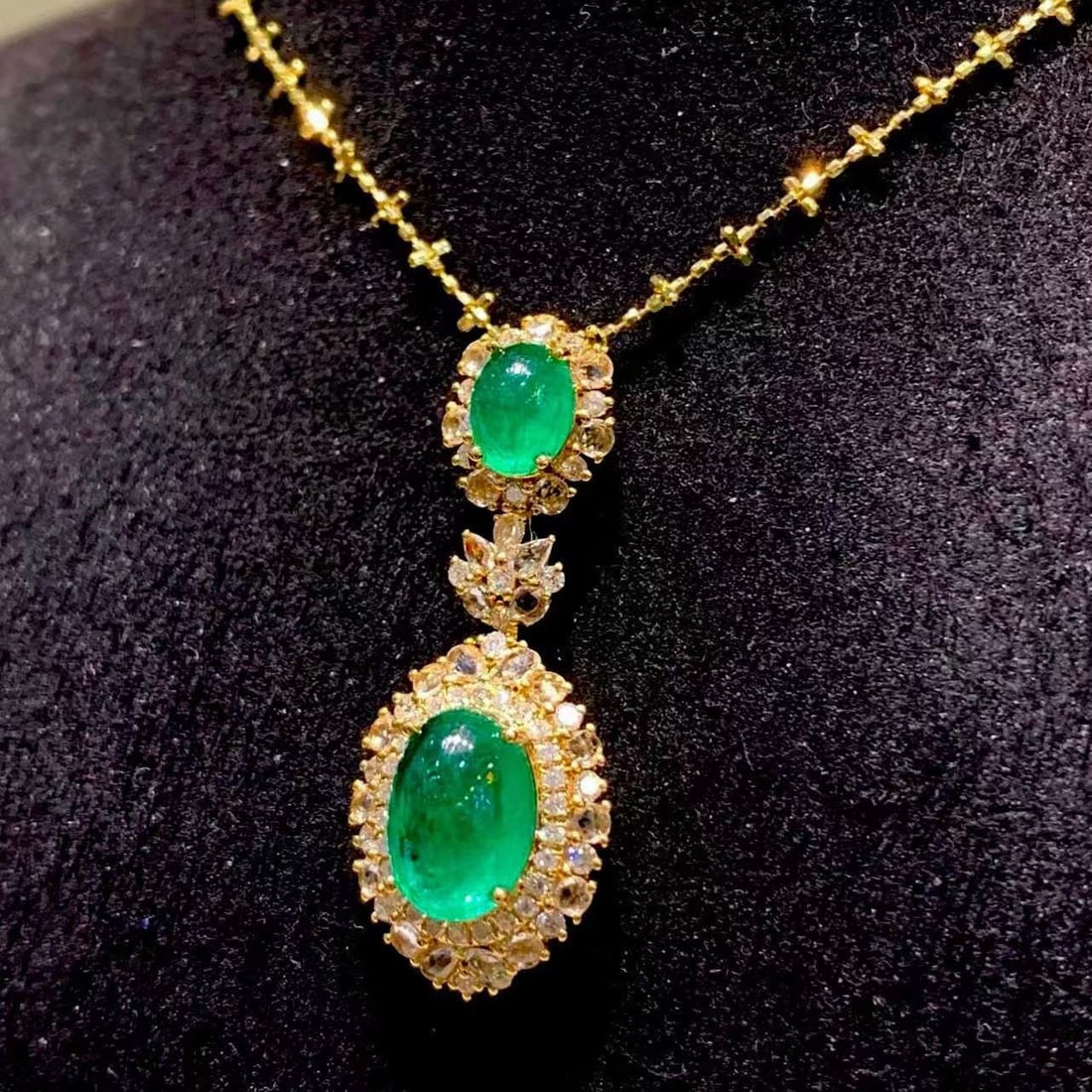14k Gold 2.65 Ct Natural Emerald & Diamond Pendant( Without Chain ) - 2