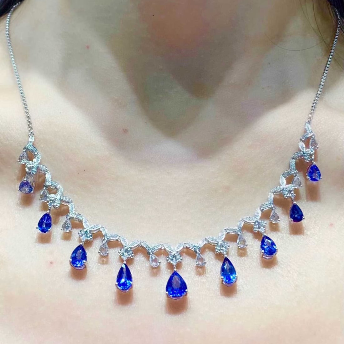 14k Gold 5.5 Ct Natural Sapphire & Diamond & Sapphire Necklace - 6