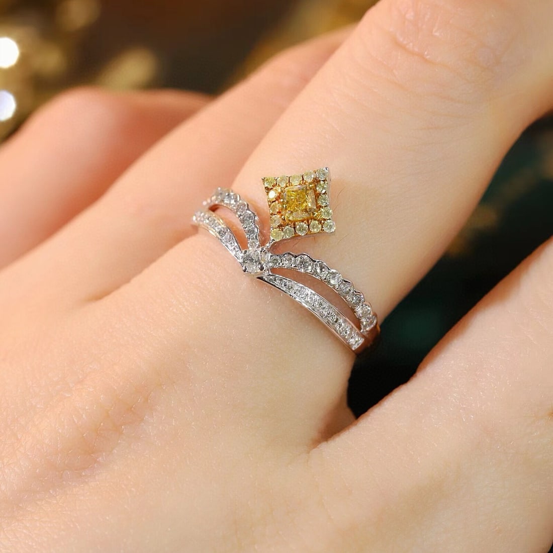 14k Gold 0.52 Ctw Natural Yellow Diamond & Diamond Ring - 7