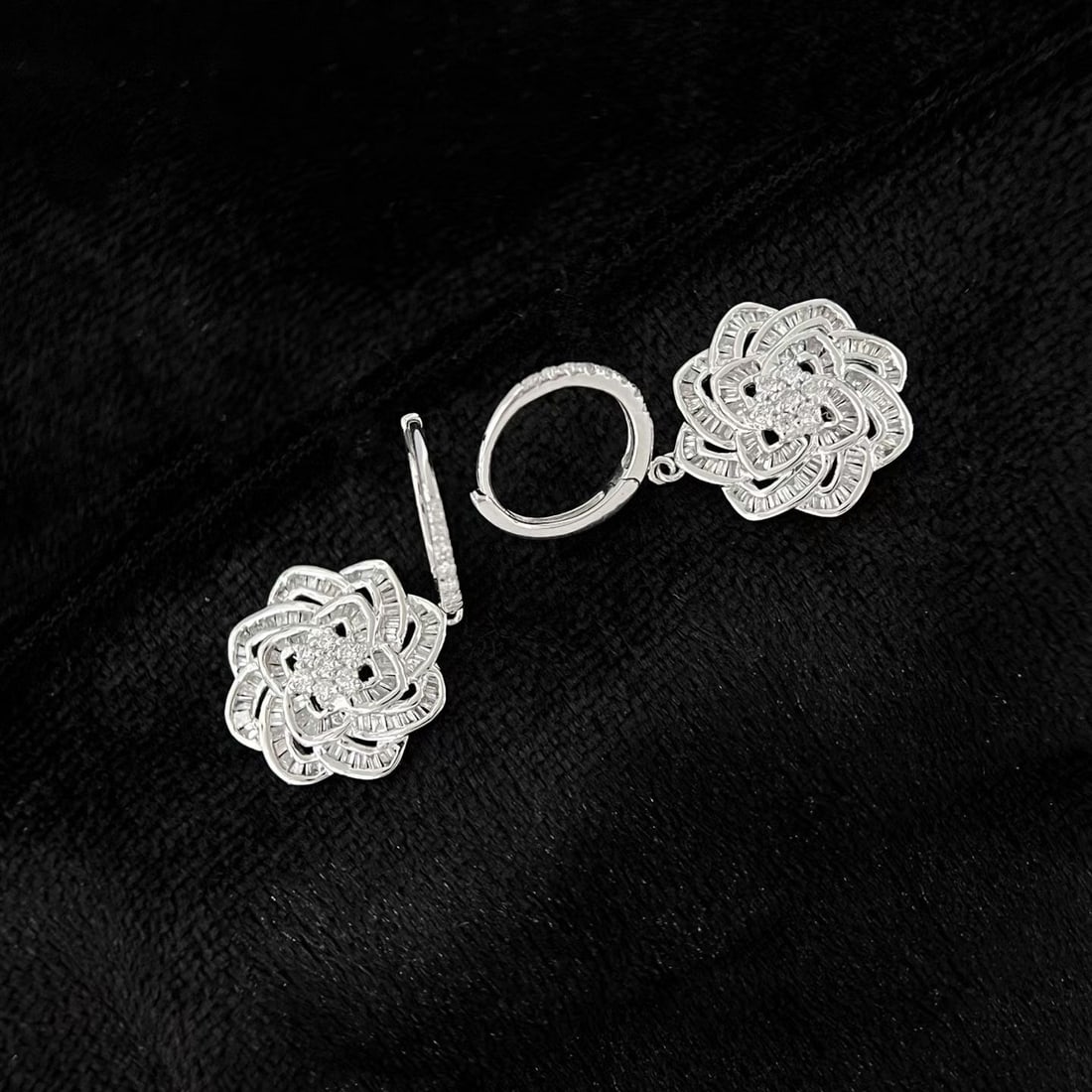 14k Gold 0.9 Ct Natural H Diamond Earrings - 4