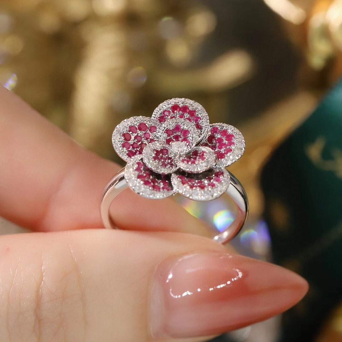 14k Gold 0.80 Ctw Natural Ruby & Diamond & Flowers Ring - 6