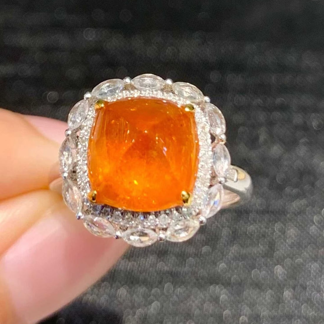 14k Gold 5.5 Ct Natural Spessartine & Diamond Ring: Ref:231160156 // gold content:14k gold // ring size:7. 25us // // main gemstone:spessartine // shape:sugar-loaf // carat weight:5. 5ct // color:orange // treatment:natural // // adjacent gemstone 2 :