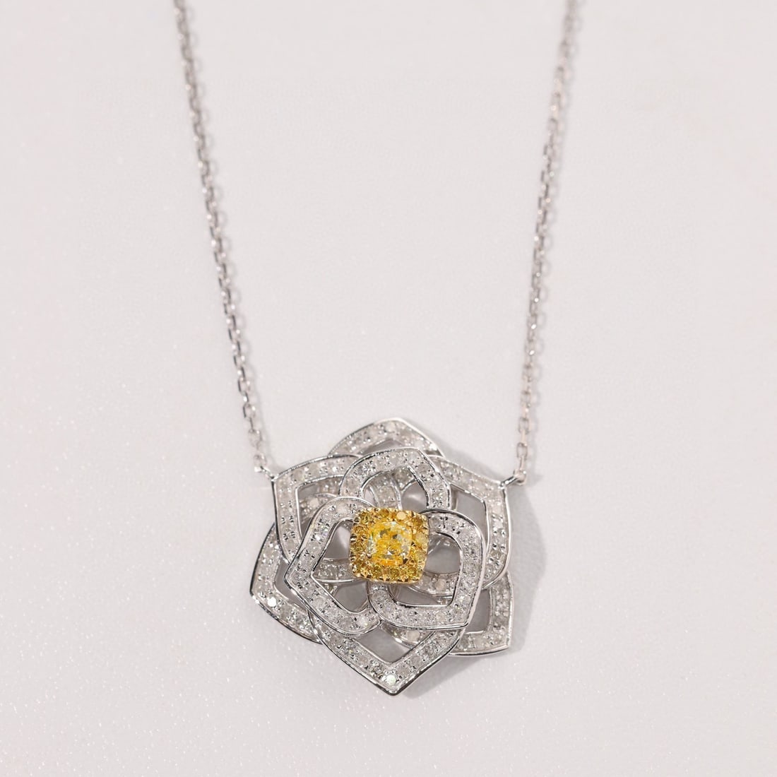 14k Gold 0.65 Ctw Natural Yellow Diamond & Diamond & Flowers Necklace - 3