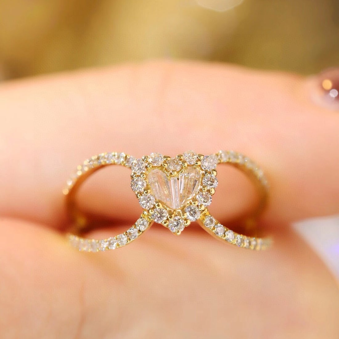 14k Gold 0.6 Ct Natural H Diamond Ring: Ref:231160188 // gold content:14k gold // ring size:7. 25us // // main gemstone:diamond // shape:multiple // carat weight:0. 6ct // clarity grade:vs-si // color:h // treatment:natural // Condition: