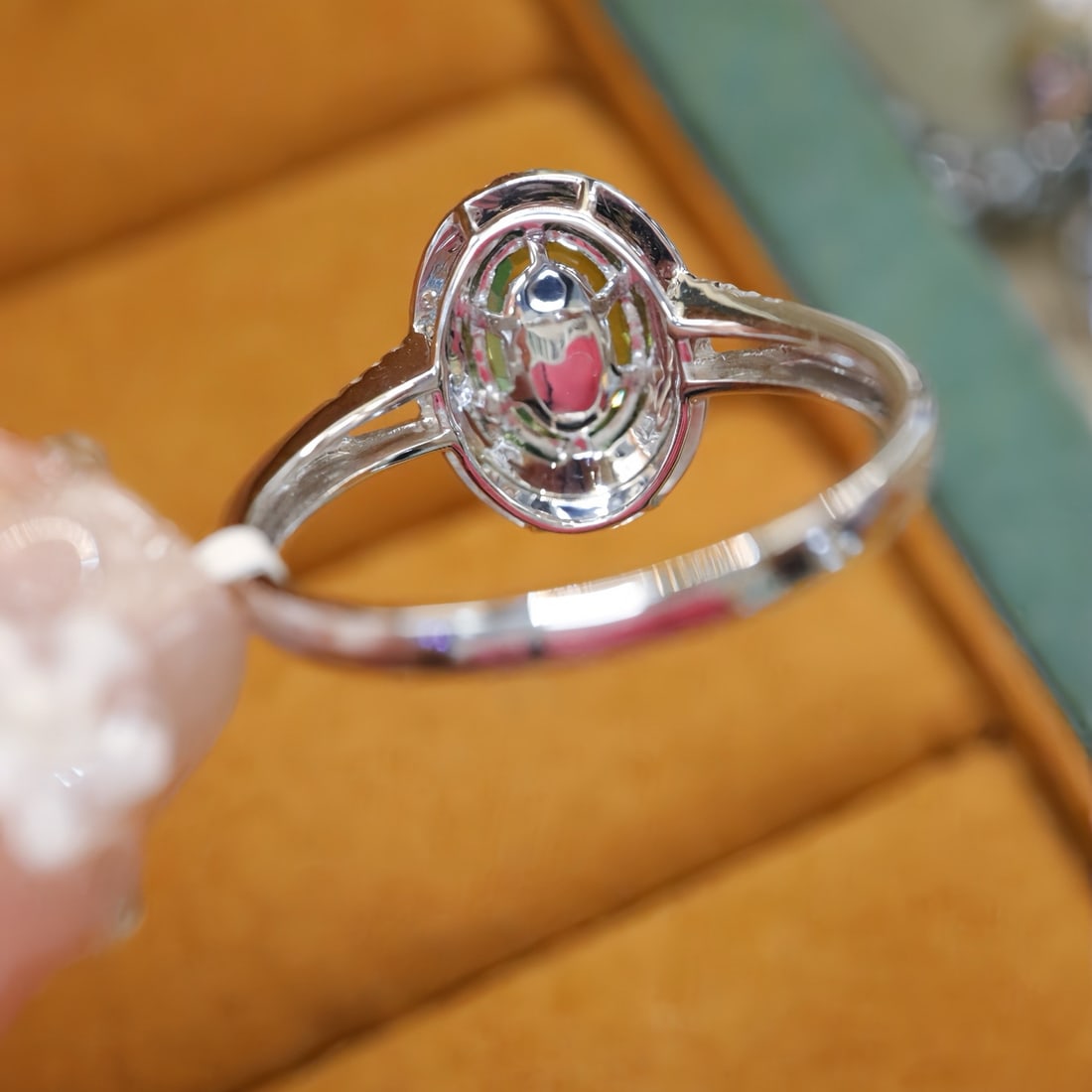 14k Gold 1.88 Ctw Natural Sapphire & Diamond Ring - 4