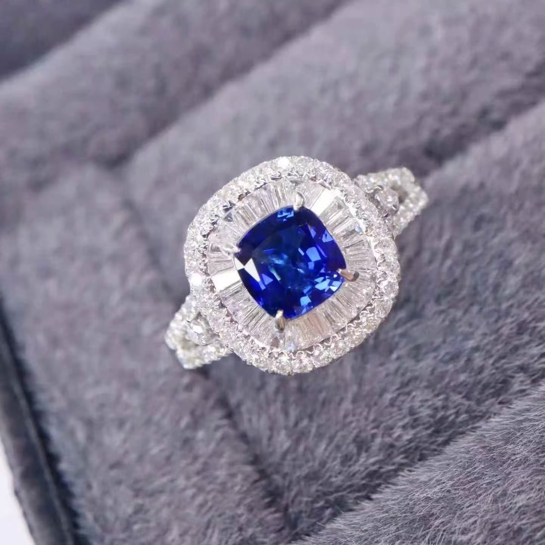 14k Gold 1.91 Ctw Natural Sapphire & Diamond Ring - 2