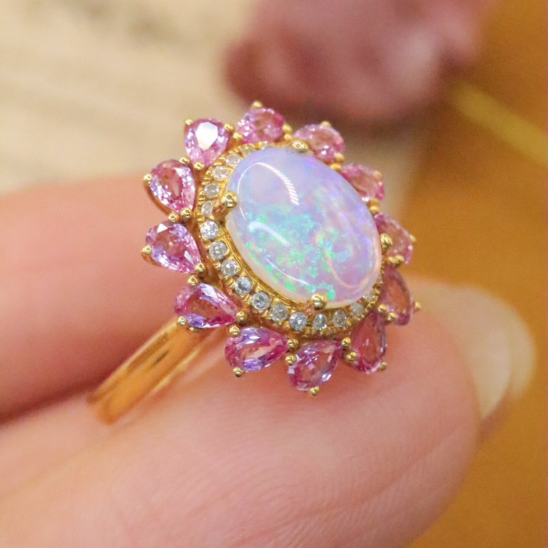 14k Gold 0.80 Ctw Natural Opal & Diamond Ring - 2