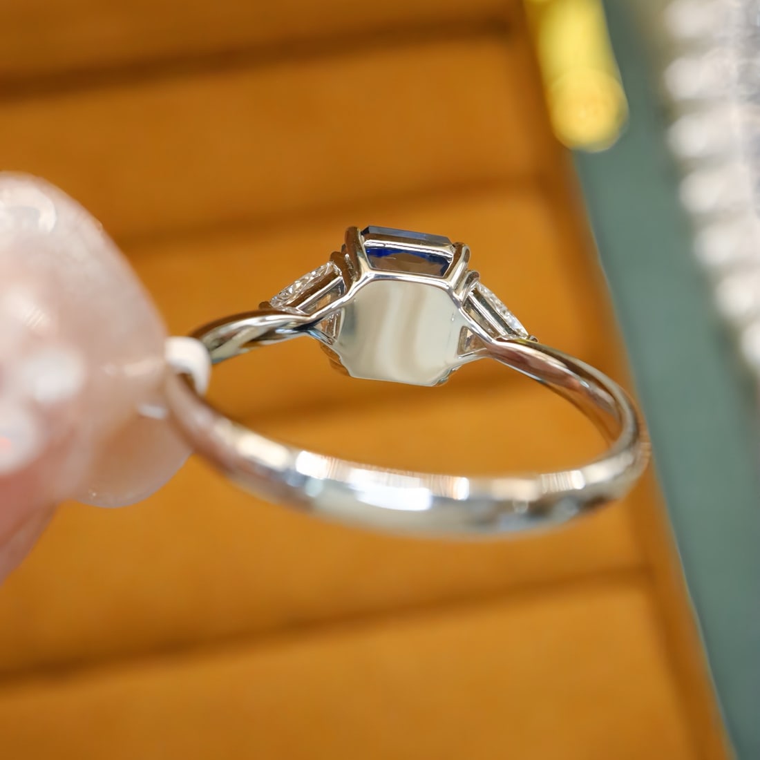 14k Gold 1.80 Ctw Natural Sapphire & Diamond Ring - 4