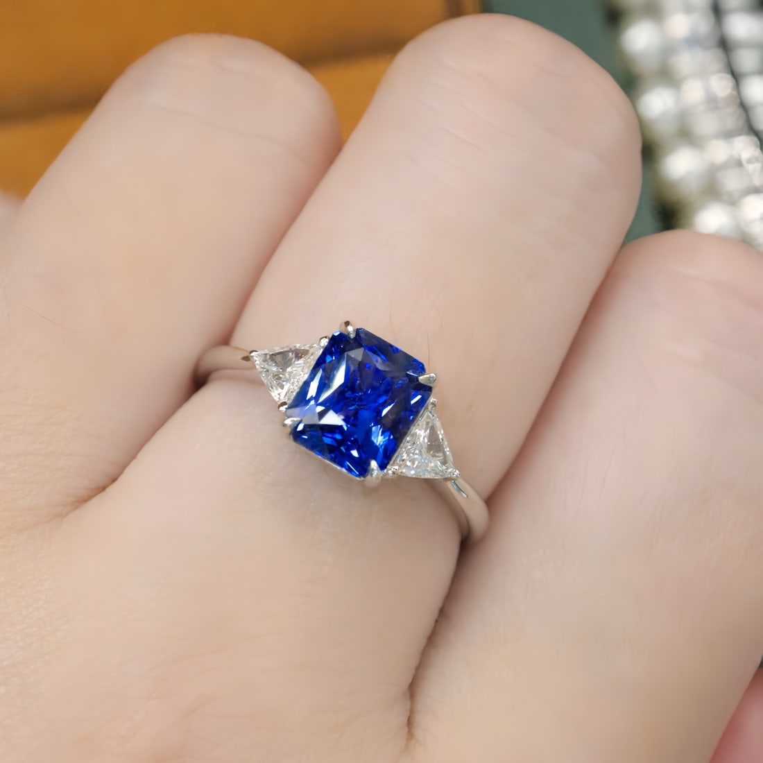 14k Gold 1.80 Ctw Natural Sapphire & Diamond Ring - 5