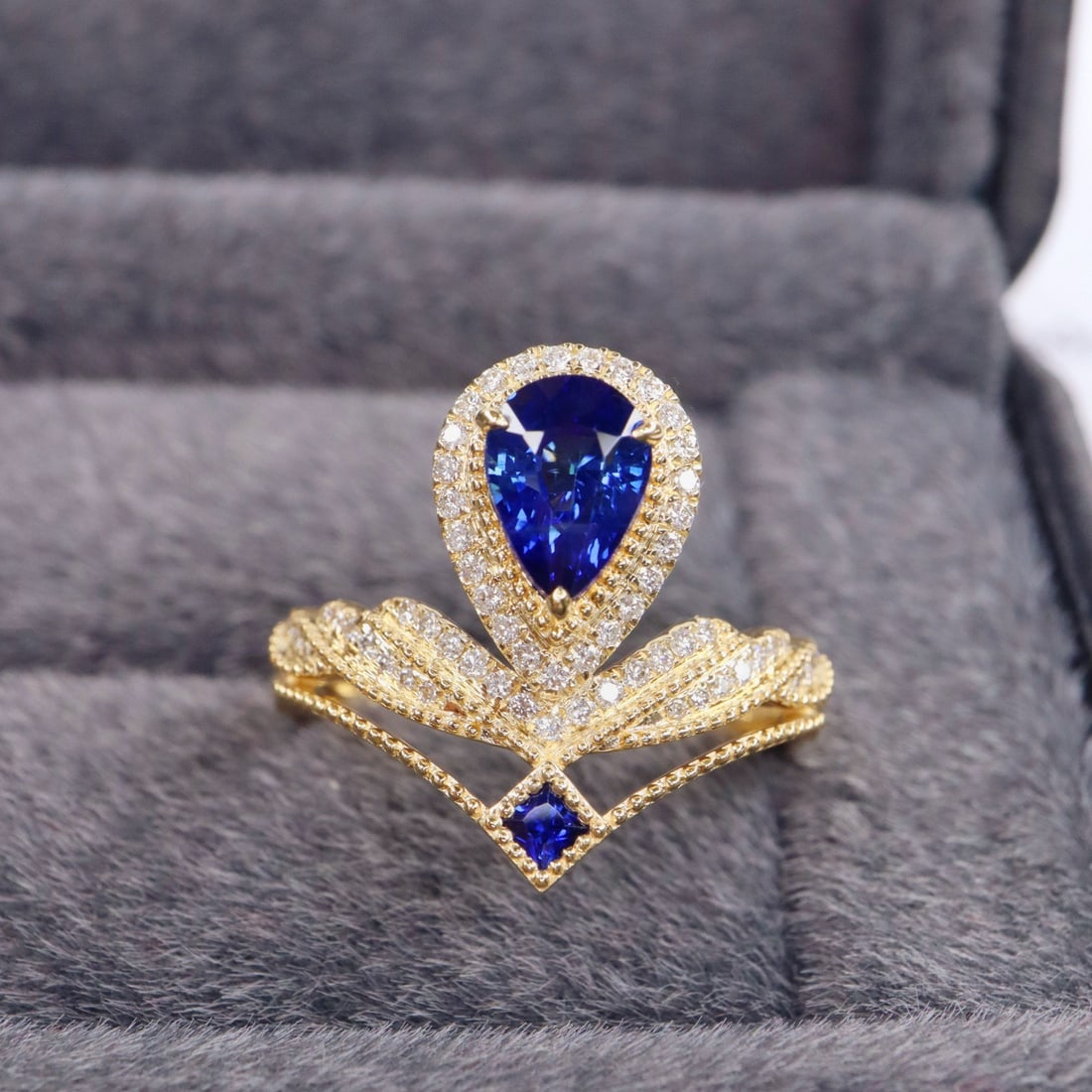 14k Gold 1.63 Ctw Natural Sapphire & Diamond Ring - 2