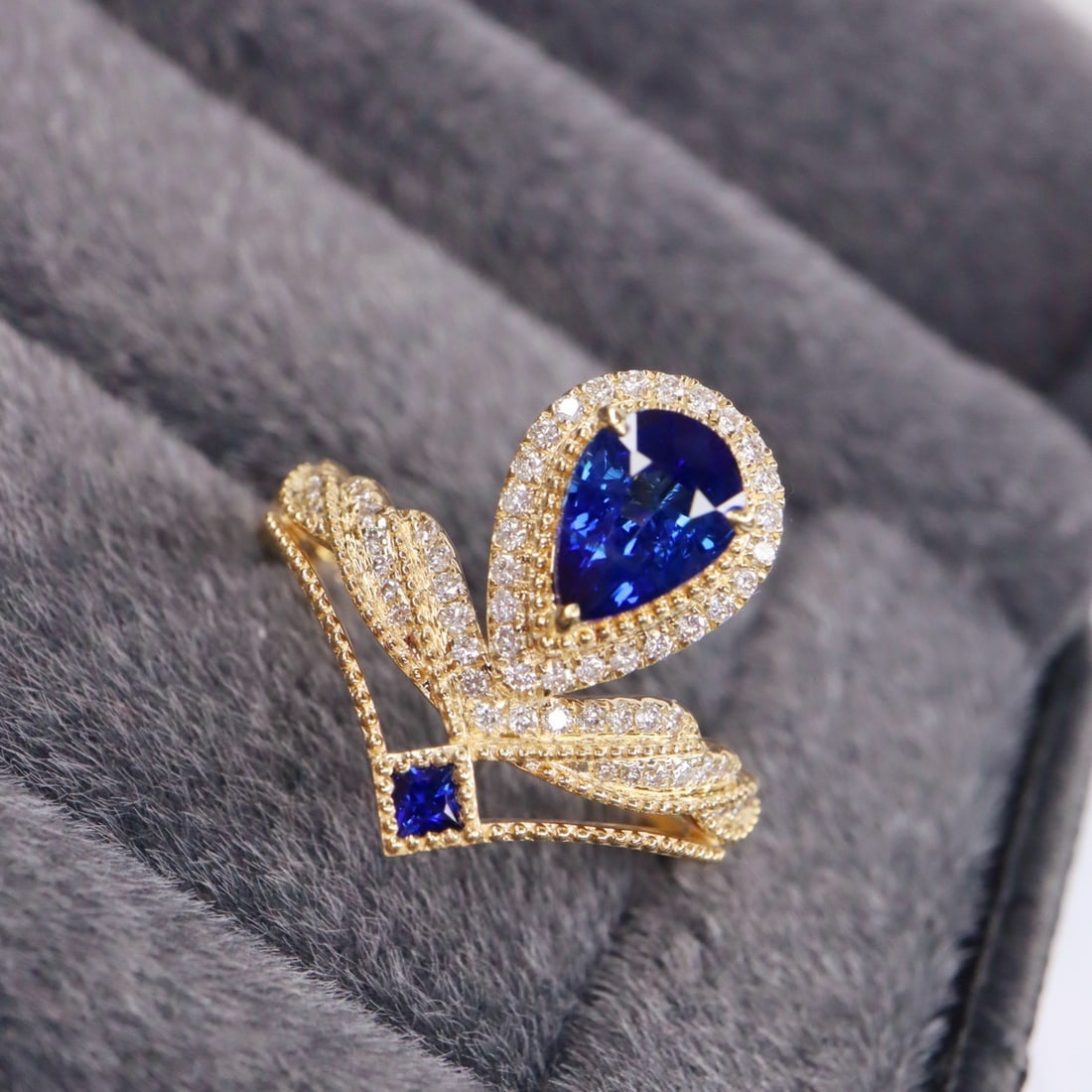 14k Gold 1.63 Ctw Natural Sapphire & Diamond Ring - 6
