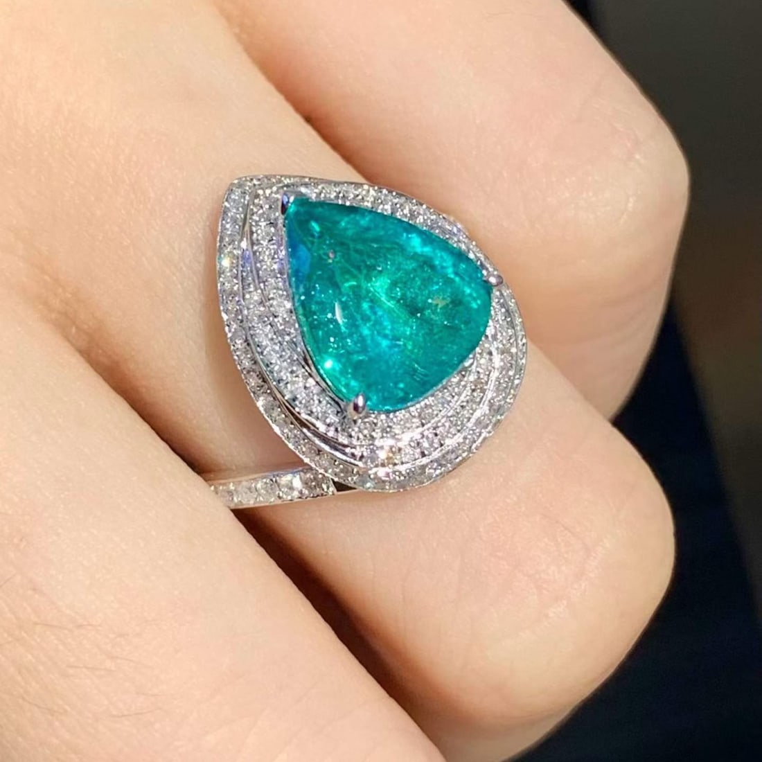 14k Gold 2.7 Ct Natural Paraiba Tourmaline & Diamond Ring - 4