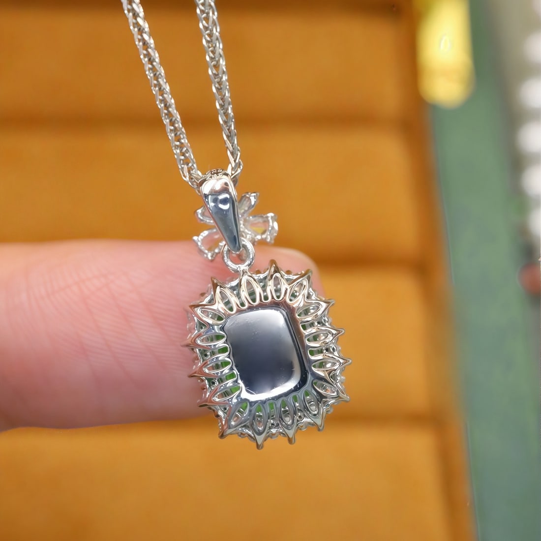 14k Gold 3.10 Ctw Natural Tsavorite & Diamond Pendant( Without Chain ) - 3
