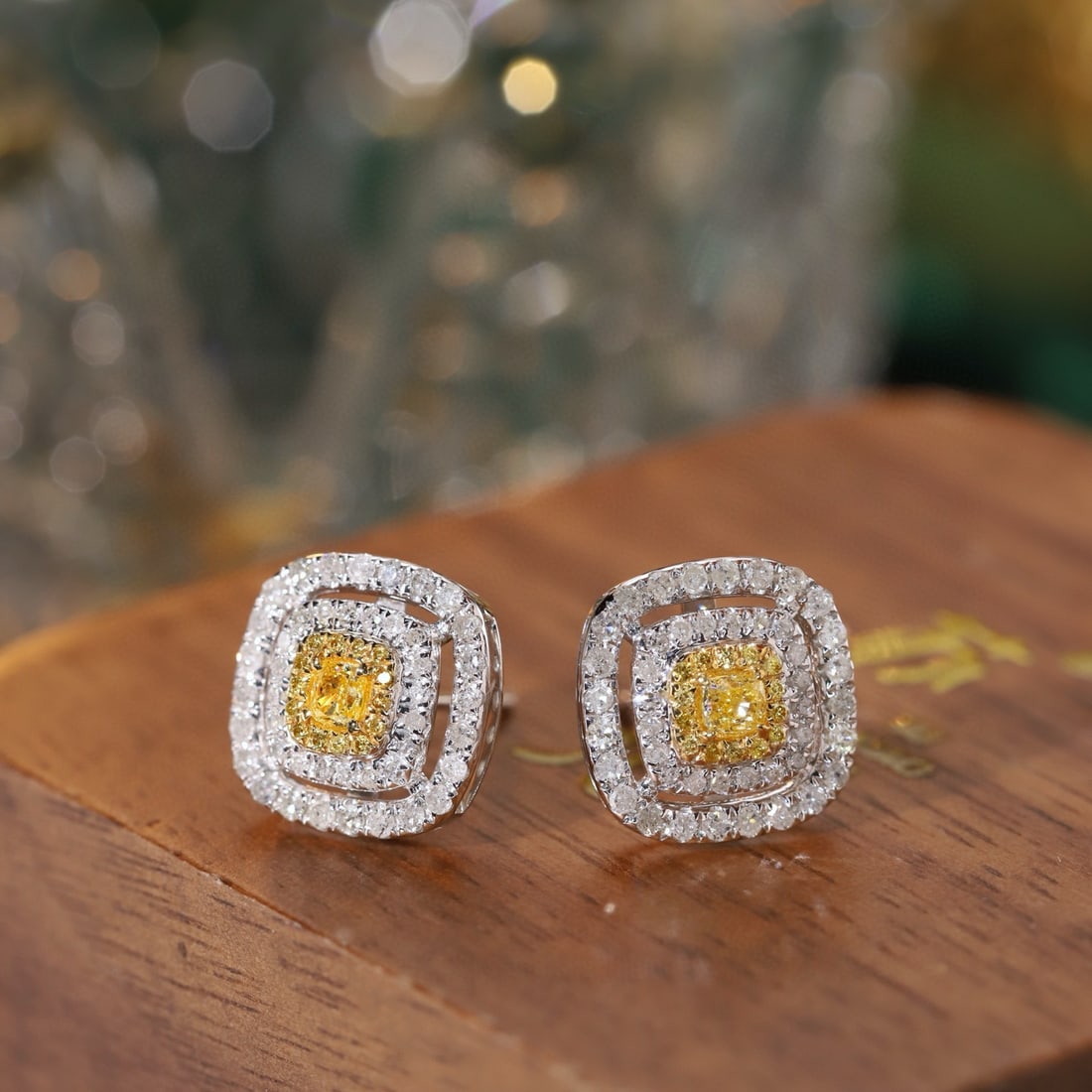 14k Gold 0.70 Ctw Natural Yellow Diamond & Diamond Earrings - 8