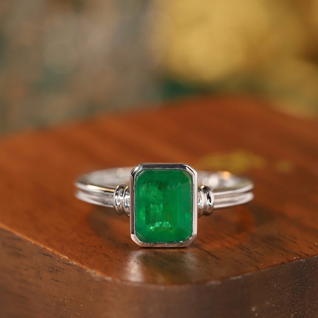 14k Gold 1.49 Ct Natural Emerald Ring: Ref:231160343 // gold content:14k gold // ring size:7. 25us // // main gemstone:emerald // shape:octagonal // carat weight:1. 49ct // color:green // treatment:natural // Condition: New Low Estimate: