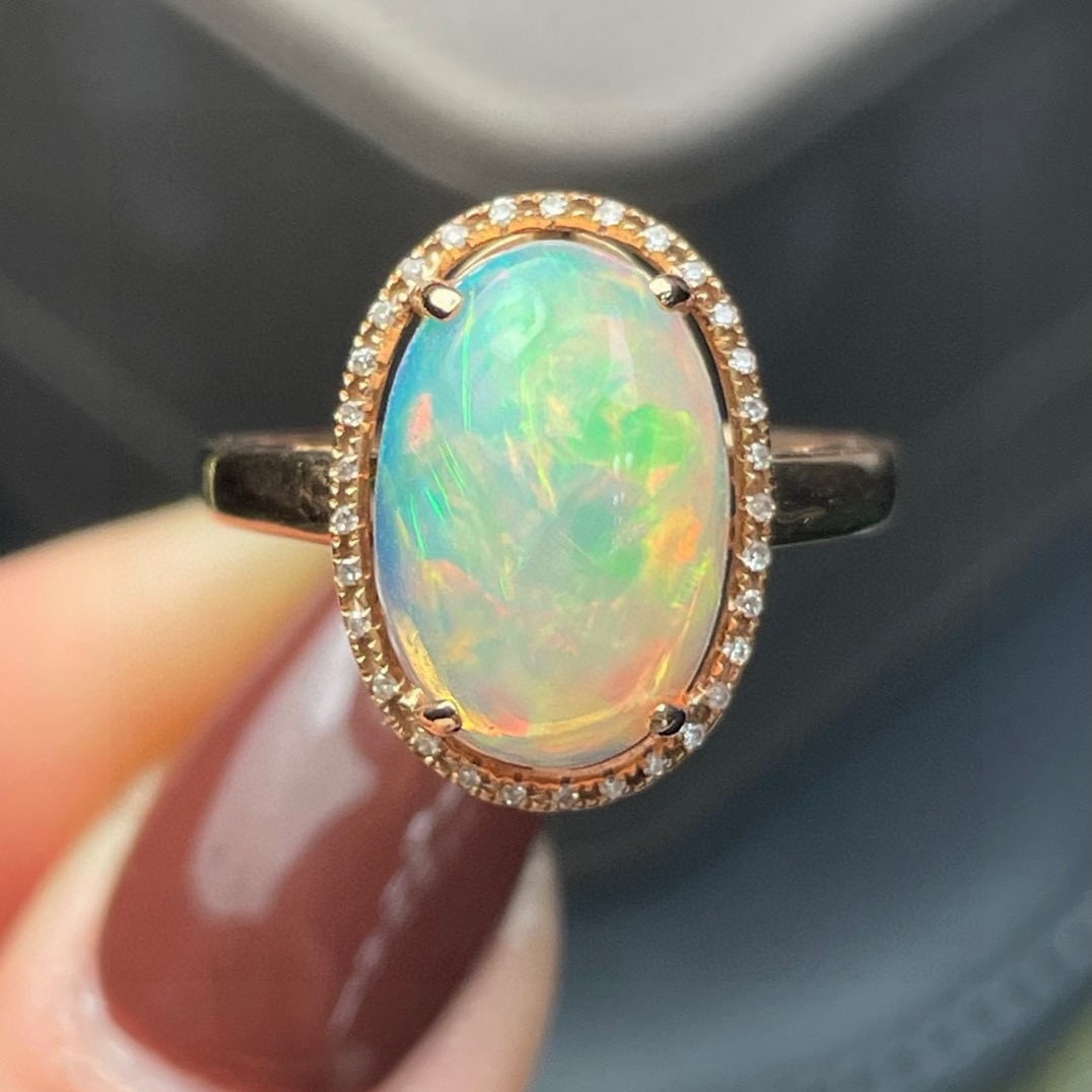 14k Gold 4.07 Ct Natural Opal & Diamond Ring - 2