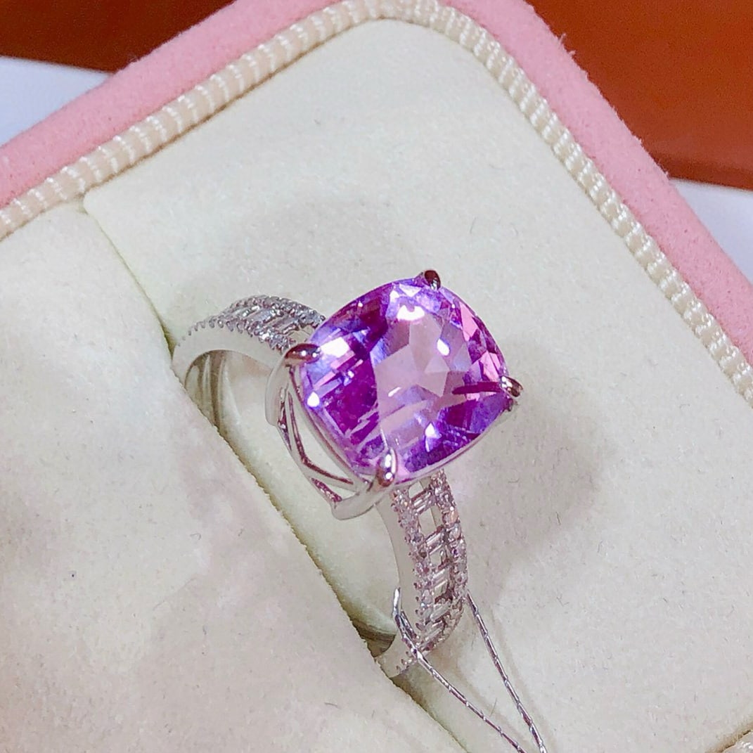 14k Gold 5.2 Ct Natural Kunzite & Diamond Ring - 3