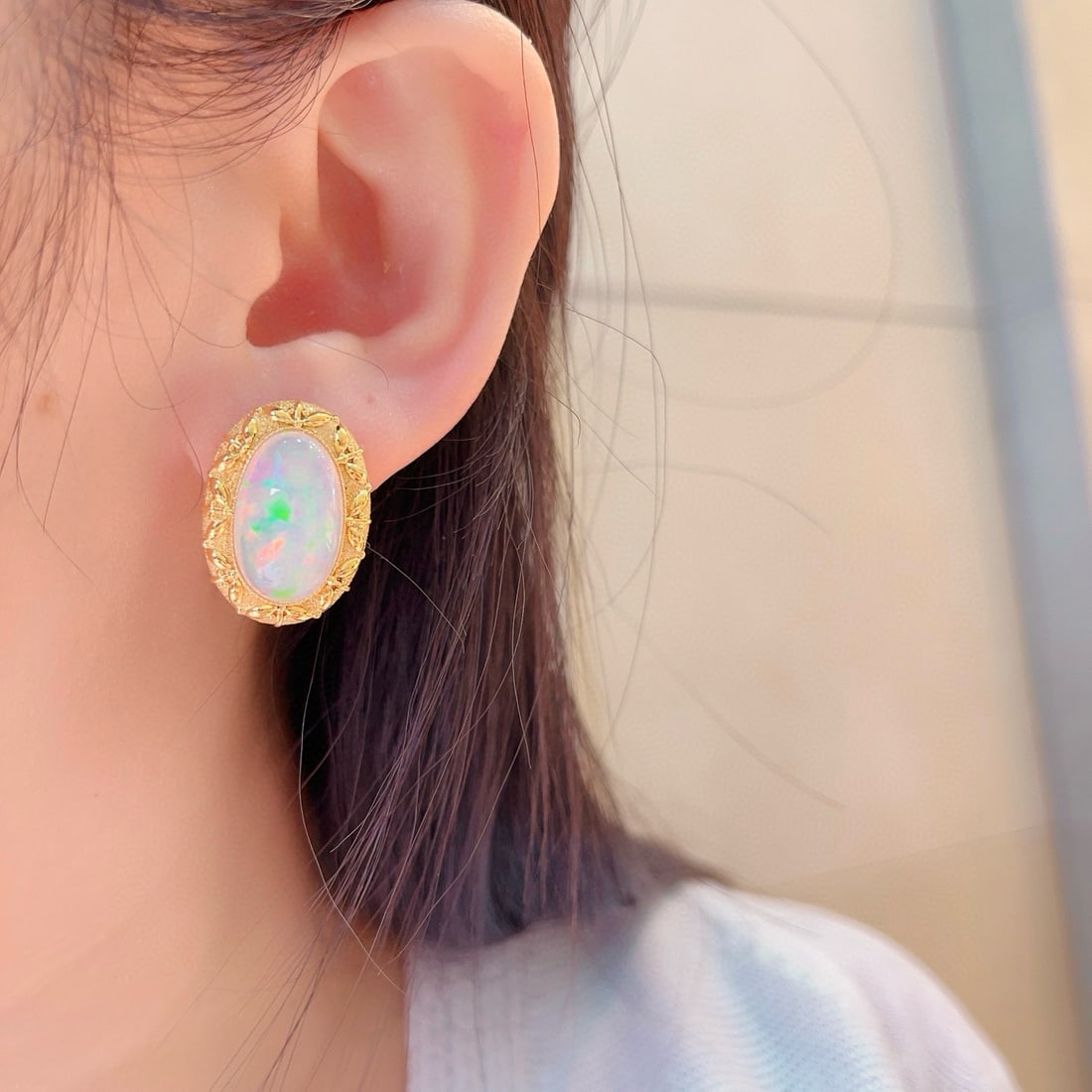 14k Gold 12.16 Ct Natural Opal Earrings - 2