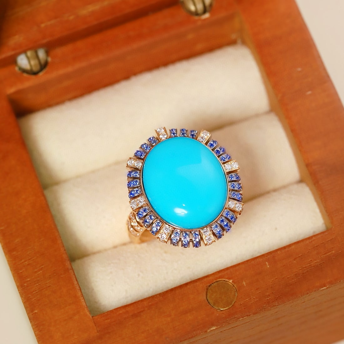 14k Gold 7.33 Ctw Natural Blue Turquoise & Diamond Ring - 4
